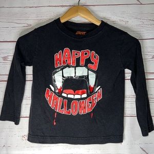 VAMPIRE Happy Halloween Kids shirt size 4/5 unisex fangs